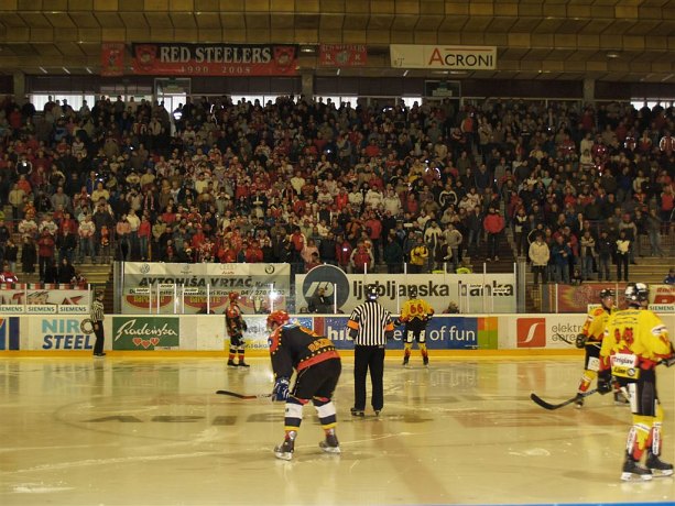 apr-hokej-finale-prva-006.jpg