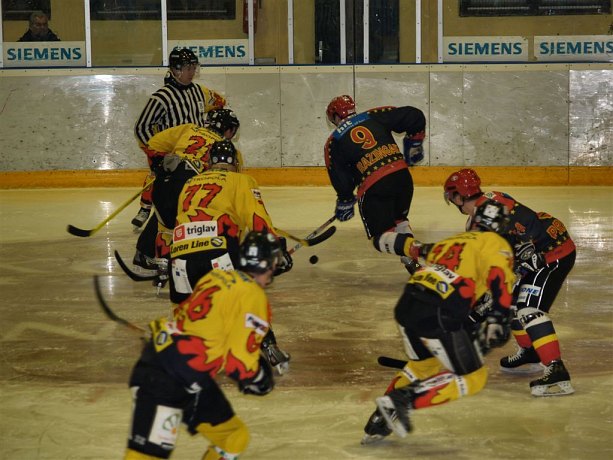 apr-hokej-finale-prva-009.jpg
