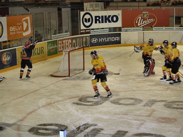 apr-hokej-finale-prva-014.jpg