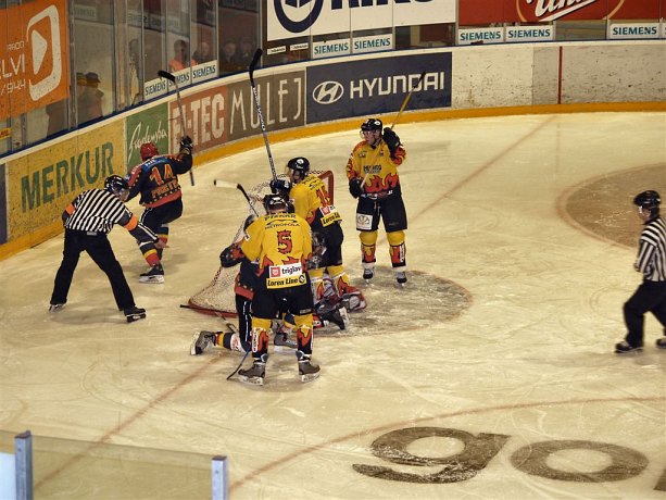 apr-hokej-finale-prva-037.jpg