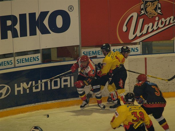 apr-hokej-finale-prva-039.jpg