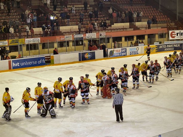 apr-hokej-finale-prva-040.jpg
