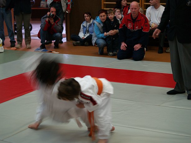 apr-judo-embs-f-002.jpg