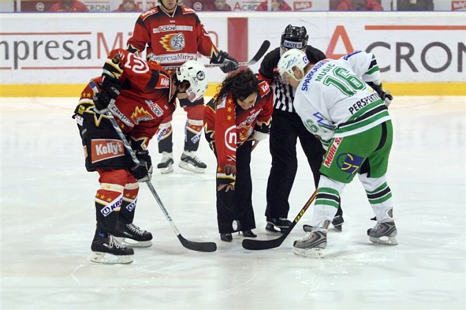 dec-hokej-e-olimpija-022.jpg