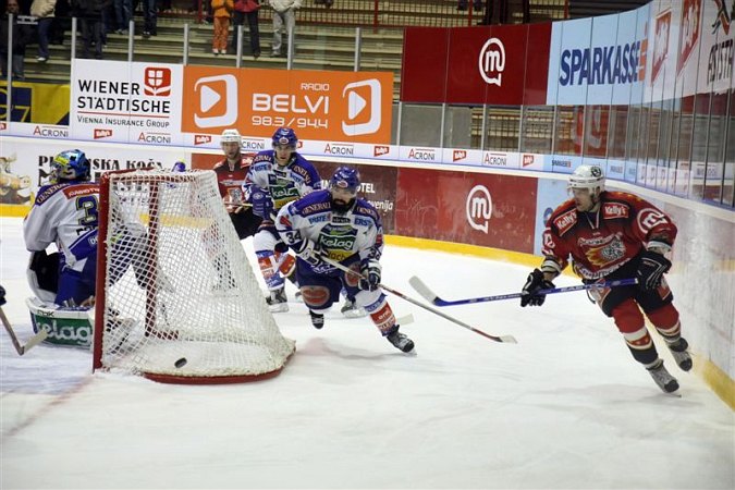 okt-hokej-e-vsv-027.jpg