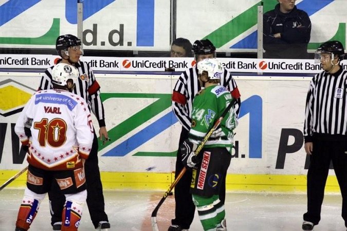 apr-hokej-k-olimpija-002.jpg