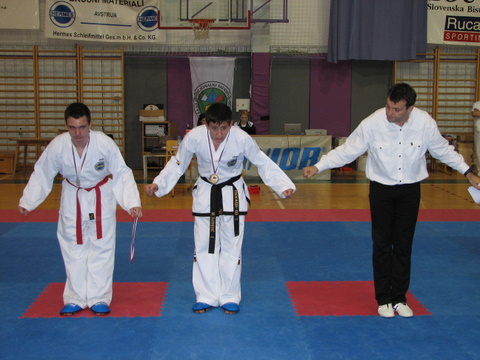 apr-taekwondo-a-011.jpg