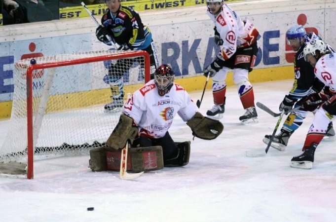 feb-hokej-e-linz-001.jpg