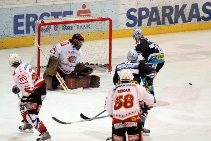 feb-hokej-e-linz-013.jpg