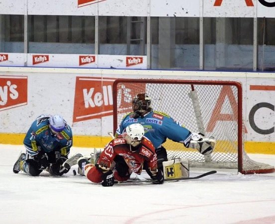 feb-hokej-f-linz-016.jpg