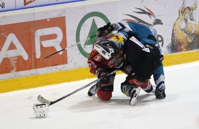 feb-hokej-g-linz-028.jpg