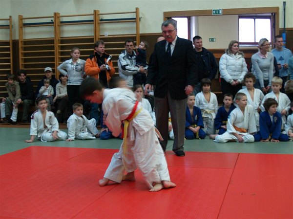 feb-judo-b-embs-002.jpg