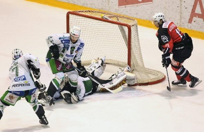 mar-hokej-fb-olimpija-038.jpg