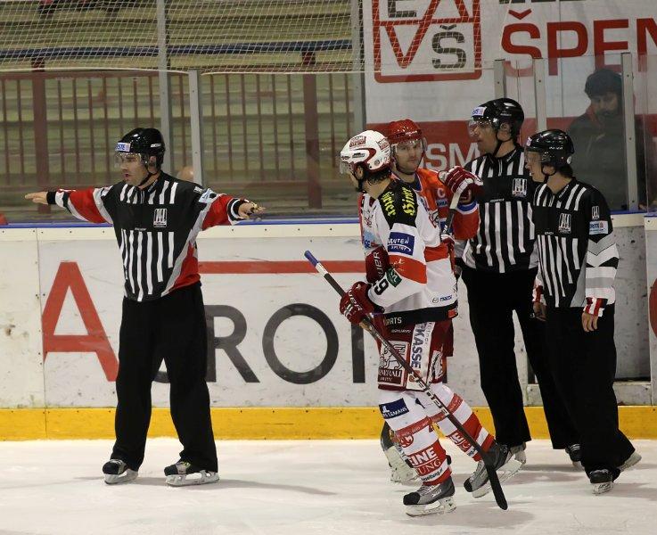okt-hokej-a-kac-002.jpg