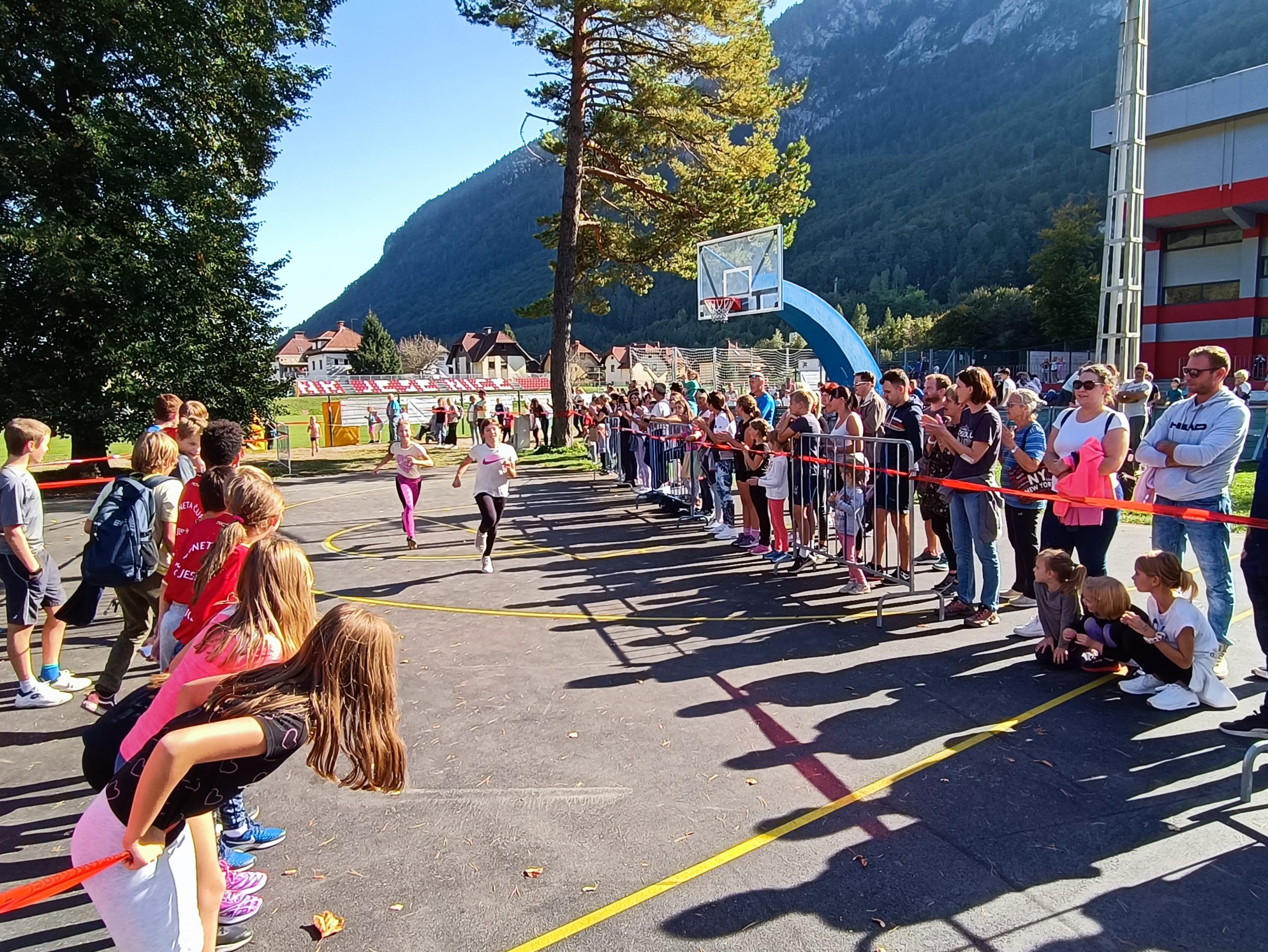 JESENSKI MEDOBČINSKI KROS OBČIN JESENICE, KRANJSKA GORA  IN ŽIROVNICA